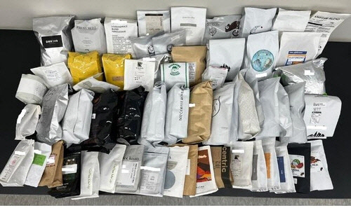 서울시보건환경연구원이 곰팡이독소 검출 여부를 조사한 커피원두 59건. [서울시보건환경연구원 제공]